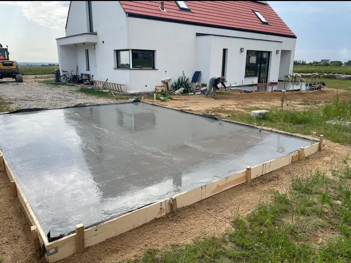 Wykonanie płyty fundamentowej przy domu jednorodzinnym